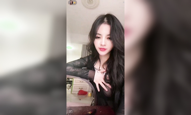 最新《瘋狂抖音》外篇之《抖音擦邊2》顏值主播各顯神通 閃現走光 刷邊尿尿熱舞 扣逼漏奶 (141)