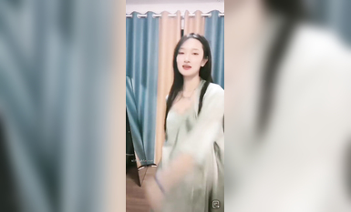 最新《瘋狂抖音》外篇之《抖音擦邊2》顏值主播各顯神通 閃現走光 刷邊尿尿熱舞 扣逼漏奶 (192)