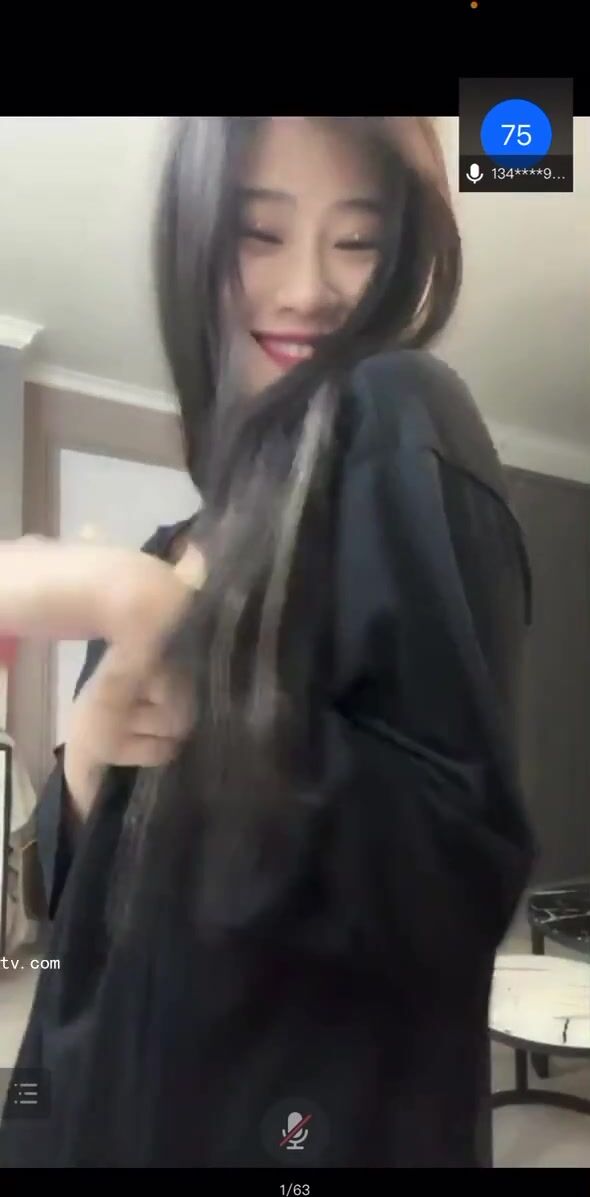 最新《瘋狂抖音》外篇之《抖音擦邊2》顏值主播各顯神通 閃現走光 刷邊尿尿熱舞 扣逼漏奶 (174)