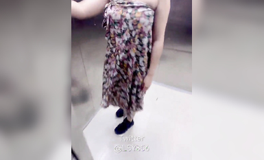 五個極品身材蘿莉反差露出萌妹 公路啪啪 戶外野戰 餐廳露出 絕版資源 極品反差【李淑怡】公路啪啪 公園露出 餐廳 (28)