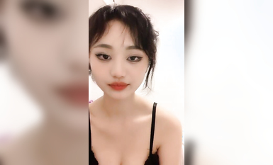 女神！奶子超級大~【聲音超甜】尺度突破！終於漏B了~狂擼~ (12)