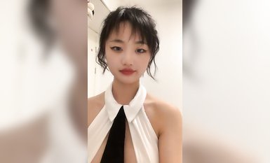 女神！奶子超級大~【聲音超甜】尺度突破！終於漏B了~狂擼~ (6)