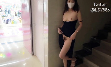 五個極品身材蘿莉反差露出萌妹 公路啪啪 戶外野戰 餐廳露出 絕版資源 極品反差【李淑怡】公路啪啪 公園露出 餐廳 (17)