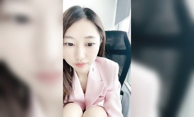 重磅！重慶某集團公司白領~【小兔丫丫】極度反差~刺激！~ (8)