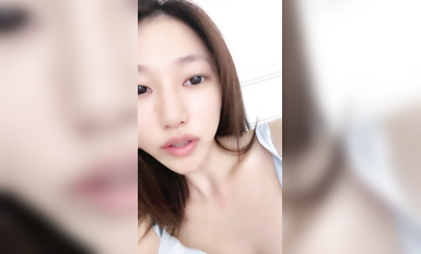 重磅！重慶某集團公司白領~【小兔丫丫】極度反差~刺激！~ (1)