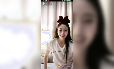 最新《瘋狂抖音》外篇之『三亞美女2』極品三亞外圍美女大秀身材 作死大尺度 摳B揉乳擠奶 (107)