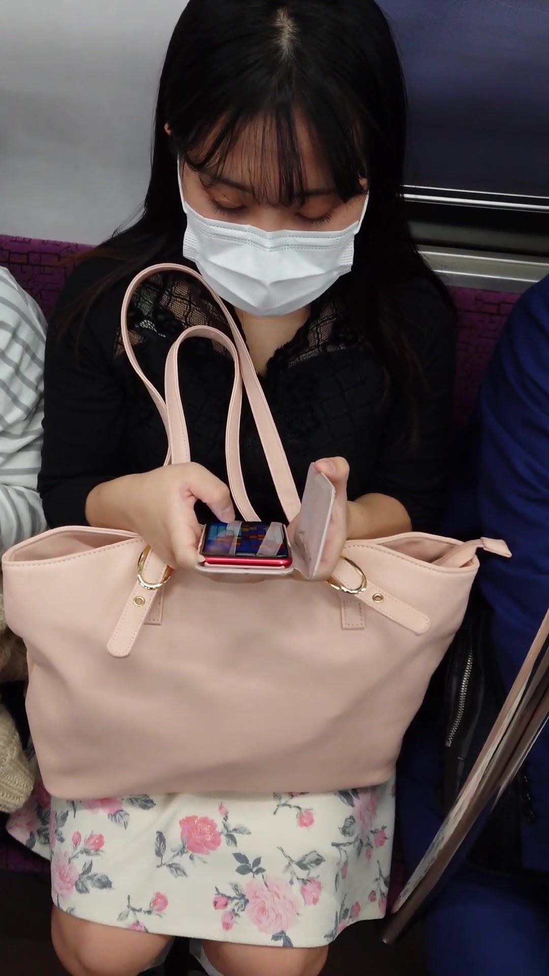 最新《瘋狂抖音》外篇之『三亞美女2』極品三亞外圍美女大秀身材 作死大尺度 摳B揉乳擠奶 (180)