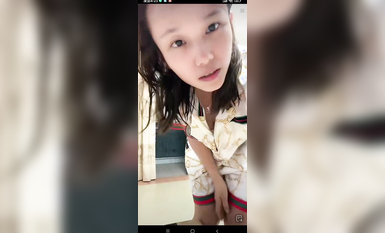 最新《瘋狂抖音》外篇之《抖音擦邊4》顏值主播各顯神通 閃現走光 刷邊瘋狂作死 扣逼漏奶 (269)