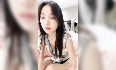 重磅核彈！高人氣女神~20小時~【小悅悅】裸舞~啪啪~噴水~~ (7)