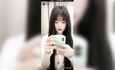 最新《瘋狂抖音》外篇之『三亞美女2』極品三亞外圍美女大秀身材 作死大尺度 摳B揉乳擠奶 (57)