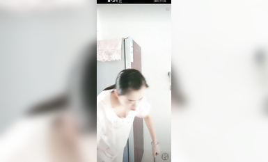 最新《瘋狂抖音》外篇之《抖音擦邊4》顏值主播各顯神通 閃現走光 刷邊瘋狂作死 扣逼漏奶 (67)