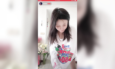 最新《瘋狂抖音》外篇之《抖音擦邊4》顏值主播各顯神通 閃現走光 刷邊瘋狂作死 扣逼漏奶 (122)