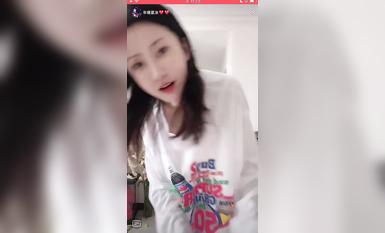 最新《瘋狂抖音》外篇之《抖音擦邊4》顏值主播各顯神通 閃現走光 刷邊瘋狂作死 扣逼漏奶 (122)