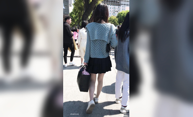 稀缺學姐專場 專業抄底靚麗制服學姐珍藏版 貼著美女屁股抄 有燈光加持畫質特好 超清4K原版 (19)