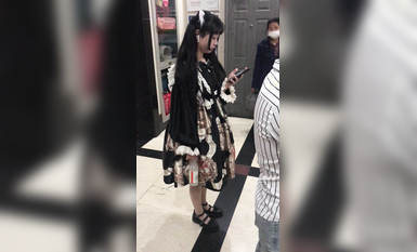 稀缺學姐專場 專業抄底靚麗制服學姐珍藏版 貼著美女屁股抄 有燈光加持畫質特好 超清4K原版 (45)