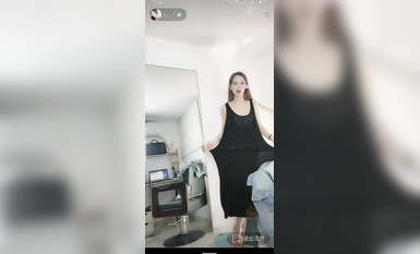最新《瘋狂抖音》外篇之『三亞美女2』極品三亞外圍美女大秀身材 作死大尺度 摳B揉乳擠奶 (72)