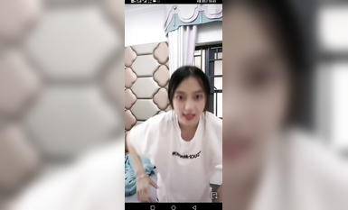 最新《瘋狂抖音》外篇之《抖音擦邊4》顏值主播各顯神通 閃現走光 刷邊瘋狂作死 扣逼漏奶 (232)