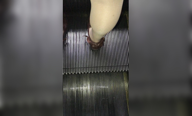 稀缺學姐專場 專業抄底靚麗制服學姐珍藏版 貼著美女屁股抄 有燈光加持畫質特好 超清4K原版 (32)