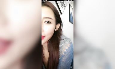 最新《瘋狂抖音》外篇之《抖音擦邊4》顏值主播各顯神通 閃現走光 刷邊瘋狂作死 扣逼漏奶 (115)