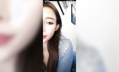 最新《瘋狂抖音》外篇之《抖音擦邊4》顏值主播各顯神通 閃現走光 刷邊瘋狂作死 扣逼漏奶 (115)