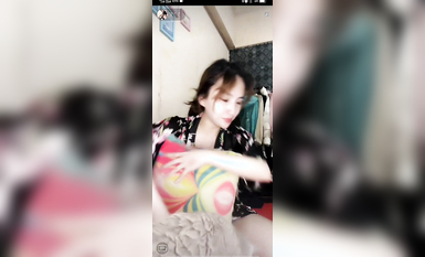 最新《瘋狂抖音》外篇之『三亞美女2』極品三亞外圍美女大秀身材 作死大尺度 摳B揉乳擠奶 (29)