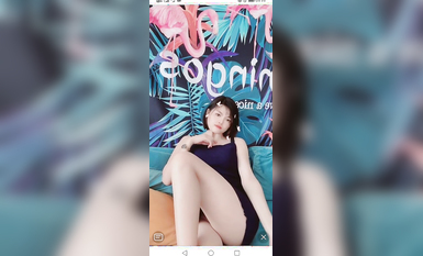 最新《瘋狂抖音》外篇之『三亞美女2』極品三亞外圍美女大秀身材 作死大尺度 摳B揉乳擠奶 (85)