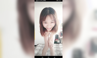 最新《瘋狂抖音》外篇之《抖音擦邊4》顏值主播各顯神通 閃現走光 刷邊瘋狂作死 扣逼漏奶 (78)