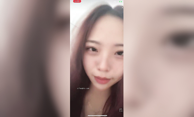 最新《瘋狂抖音》外篇之《抖音擦邊4》顏值主播各顯神通 閃現走光 刷邊瘋狂作死 扣逼漏奶 (250)