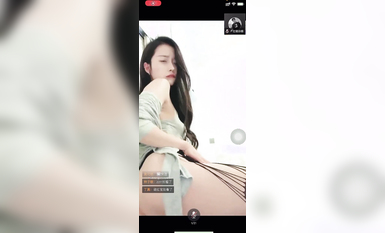 最新《瘋狂抖音》外篇之《抖音擦邊4》顏值主播各顯神通 閃現走光 刷邊瘋狂作死 扣逼漏奶 (199)