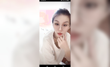 最新《瘋狂抖音》外篇之《抖音擦邊4》顏值主播各顯神通 閃現走光 刷邊瘋狂作死 扣逼漏奶 (134)