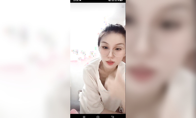 最新《瘋狂抖音》外篇之《抖音擦邊4》顏值主播各顯神通 閃現走光 刷邊瘋狂作死 扣逼漏奶 (134)