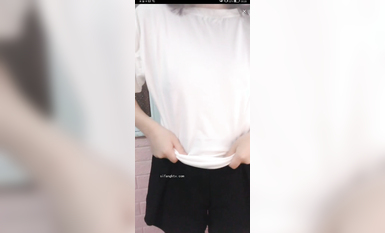 最新《瘋狂抖音》外篇之《抖音擦邊4》顏值主播各顯神通 閃現走光 刷邊瘋狂作死 扣逼漏奶 (144)