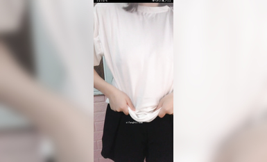 最新《瘋狂抖音》外篇之《抖音擦邊4》顏值主播各顯神通 閃現走光 刷邊瘋狂作死 扣逼漏奶 (144)