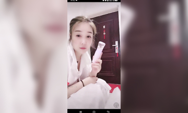 最新《瘋狂抖音》外篇之《抖音擦邊4》顏值主播各顯神通 閃現走光 刷邊瘋狂作死 扣逼漏奶 (59)