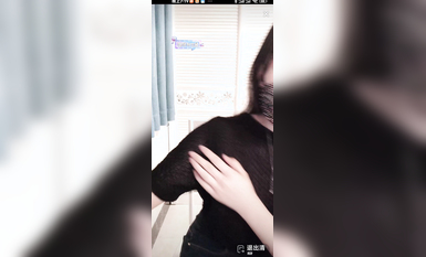 最新《瘋狂抖音》外篇之『三亞美女2』極品三亞外圍美女大秀身材 作死大尺度 摳B揉乳擠奶 (174)