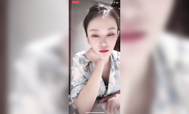 最新《瘋狂抖音》外篇之《抖音擦邊4》顏值主播各顯神通 閃現走光 刷邊瘋狂作死 扣逼漏奶 (169)