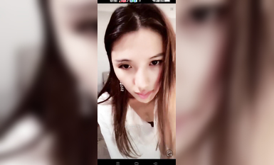 最新《瘋狂抖音》外篇之《抖音擦邊4》顏值主播各顯神通 閃現走光 刷邊瘋狂作死 扣逼漏奶 (86)