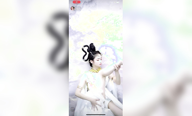 最新《瘋狂抖音》外篇之『三亞美女2』極品三亞外圍美女大秀身材 作死大尺度 摳B揉乳擠奶 (117)