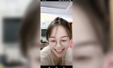 最新《瘋狂抖音》外篇之《抖音擦邊4》顏值主播各顯神通 閃現走光 刷邊瘋狂作死 扣逼漏奶 (44)