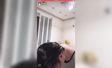 最新《瘋狂抖音》外篇之《抖音擦邊4》顏值主播各顯神通 閃現走光 刷邊瘋狂作死 扣逼漏奶 (48)