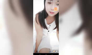 最新《瘋狂抖音》外篇之《抖音擦邊4》顏值主播各顯神通 閃現走光 刷邊瘋狂作死 扣逼漏奶 (95)