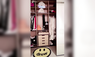 最新《瘋狂抖音》外篇之『三亞美女2』極品三亞外圍美女大秀身材 作死大尺度 摳B揉乳擠奶 (93)