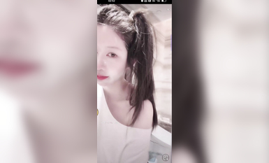 最新《瘋狂抖音》外篇之《抖音擦邊4》顏值主播各顯神通 閃現走光 刷邊瘋狂作死 扣逼漏奶 (238)