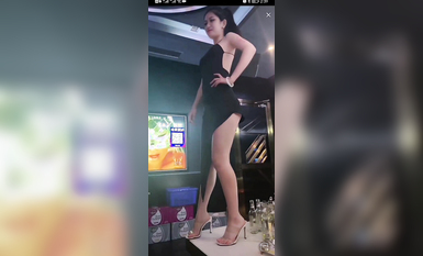 最新《瘋狂抖音》外篇之《抖音擦邊4》顏值主播各顯神通 閃現走光 刷邊瘋狂作死 扣逼漏奶 (87)