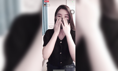 最新《瘋狂抖音》外篇之『三亞美女2』極品三亞外圍美女大秀身材 作死大尺度 摳B揉乳擠奶 (140)