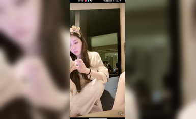 最新《瘋狂抖音》外篇之《抖音擦邊4》顏值主播各顯神通 閃現走光 刷邊瘋狂作死 扣逼漏奶 (17)