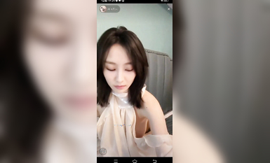 最新《瘋狂抖音》外篇之《抖音擦邊4》顏值主播各顯神通 閃現走光 刷邊瘋狂作死 扣逼漏奶 (22)