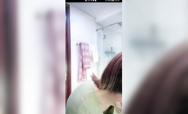 最新《瘋狂抖音》外篇之《抖音擦邊4》顏值主播各顯神通 閃現走光 刷邊瘋狂作死 扣逼漏奶 (98)