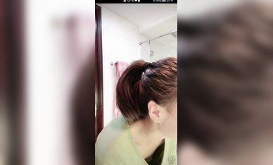 最新《瘋狂抖音》外篇之《抖音擦邊4》顏值主播各顯神通 閃現走光 刷邊瘋狂作死 扣逼漏奶 (98)