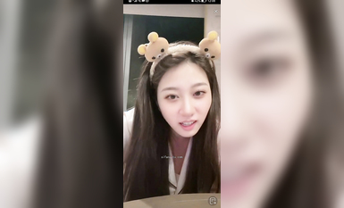 最新《瘋狂抖音》外篇之《抖音擦邊4》顏值主播各顯神通 閃現走光 刷邊瘋狂作死 扣逼漏奶 (10)